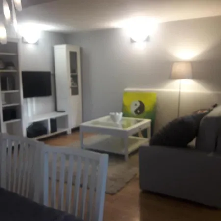 Quiet And Cozy Wroclaw-widawa *