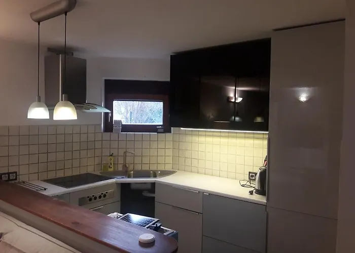 Quiet And Cozy Wroclaw-widawa *